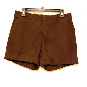 Women’s brown linen shorts